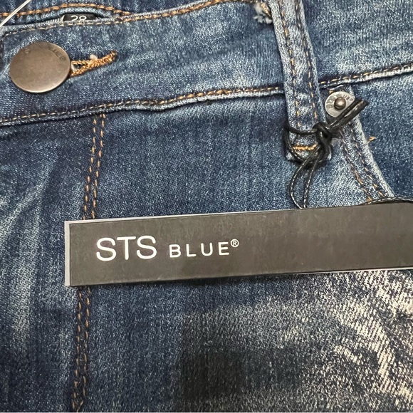 NWOT STS Blues Taylor Tomboy Denim & Silver Jeans - Picture 3 of 6